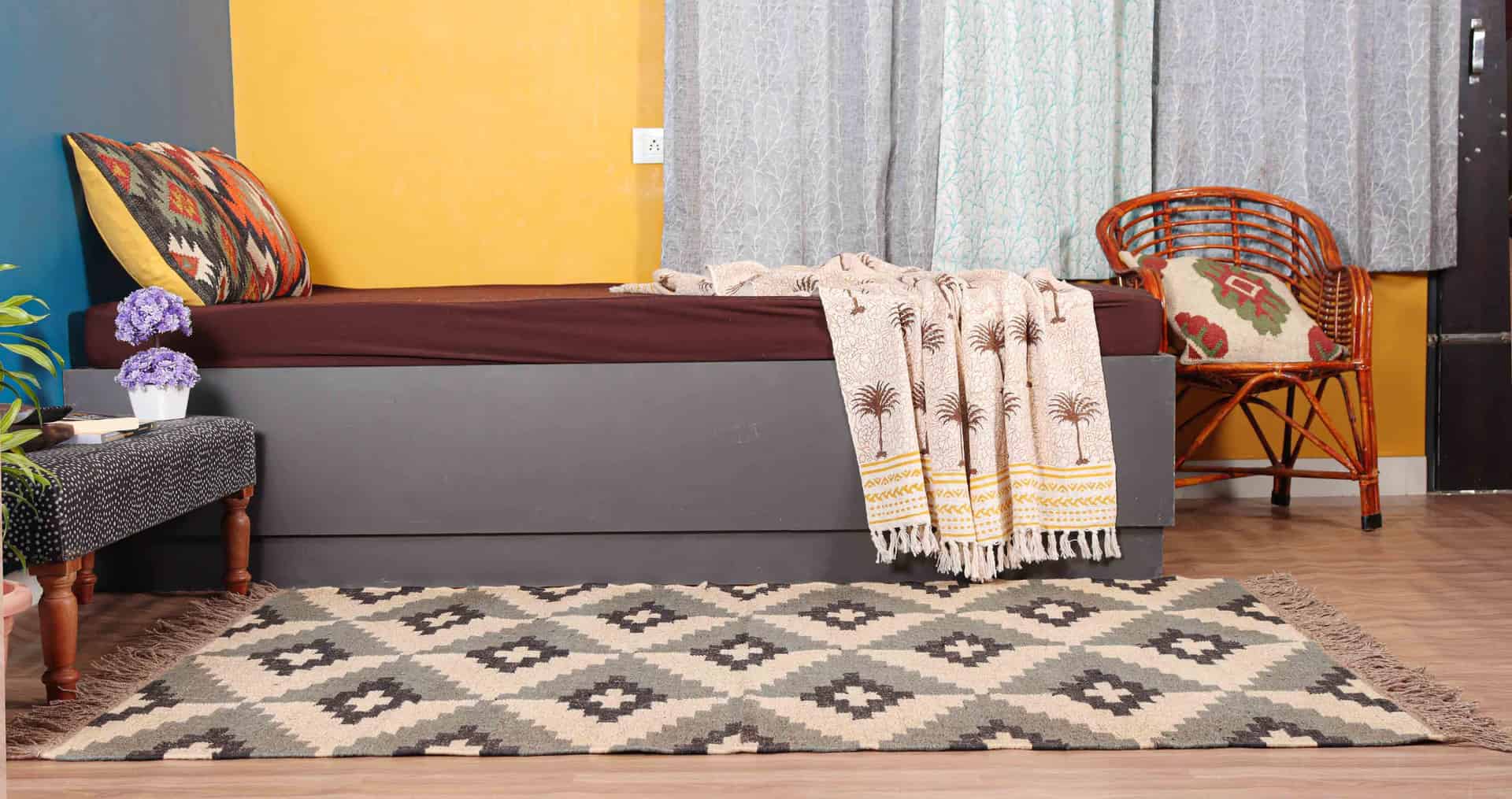 Colorful Vintage Kilim Wool Jute Rug For Living Home - Image 4