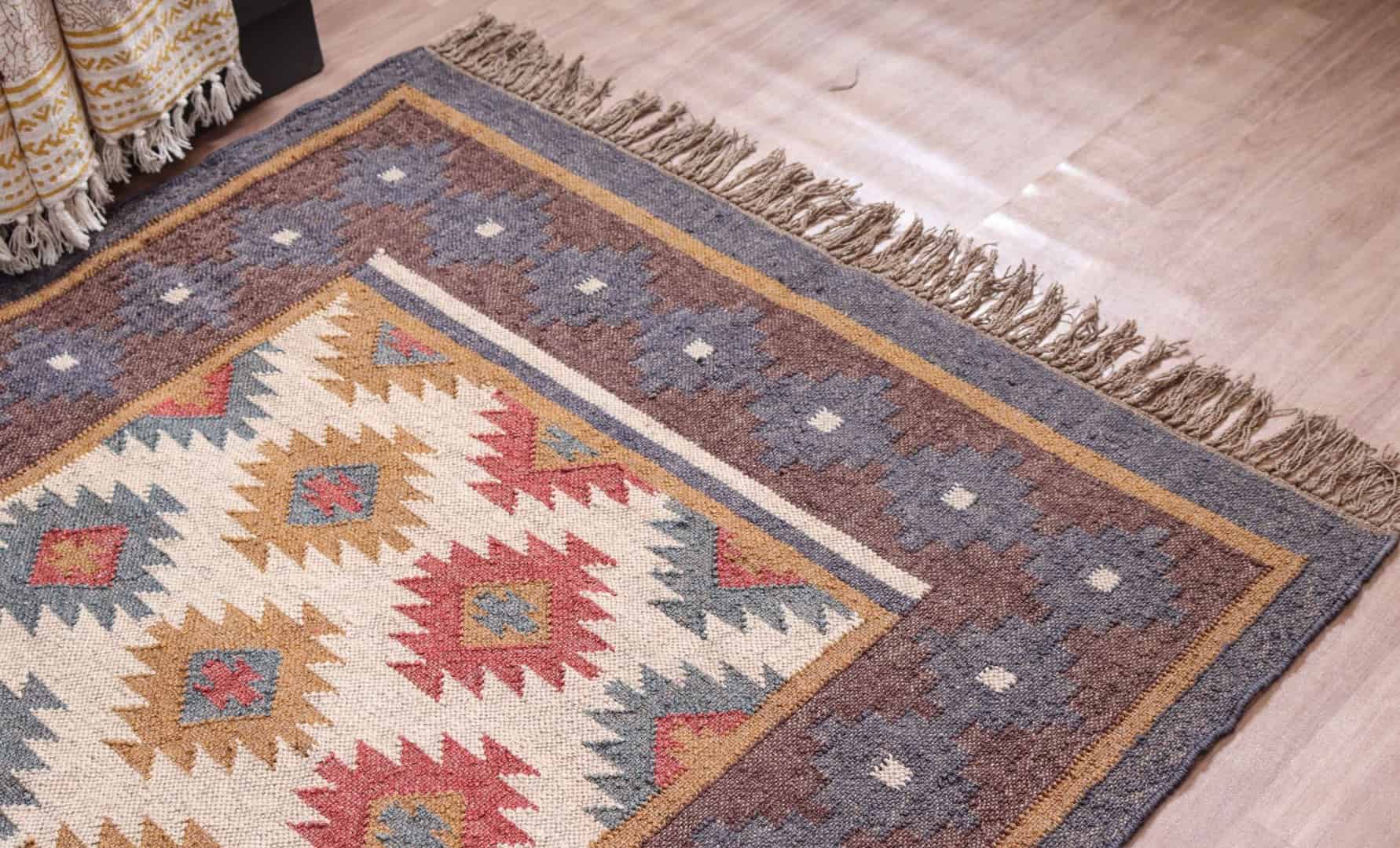 Indian Handmade Wool Jute Kilim Area Rug - Image 5