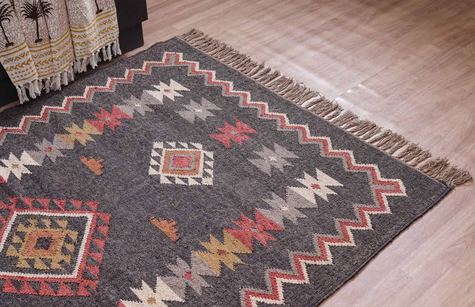 Handwoven Bohemian Wool Jute Kilim Area Rug - Image 5