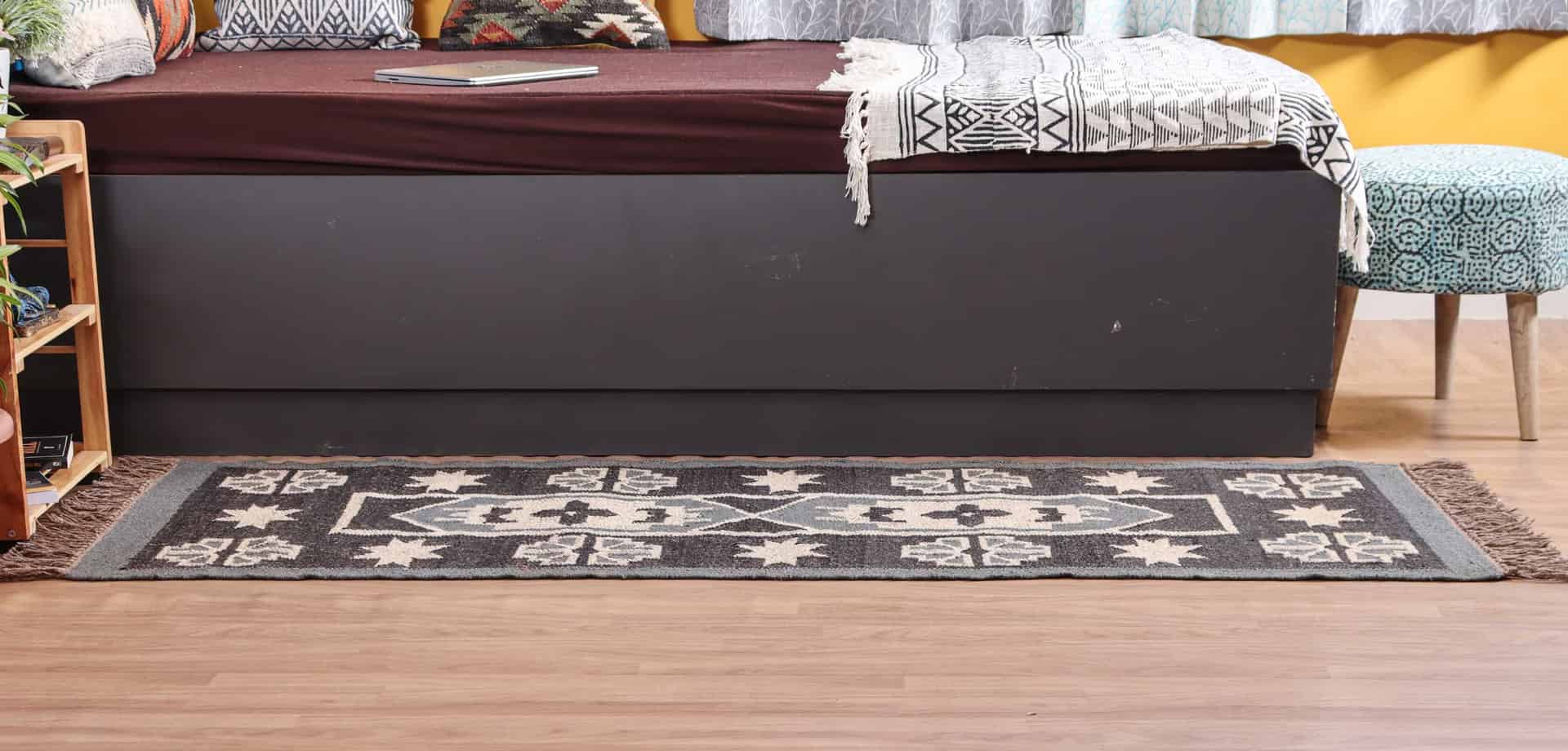 Geometric Shape Wool Jute Kilim Runner Rug - Image 4