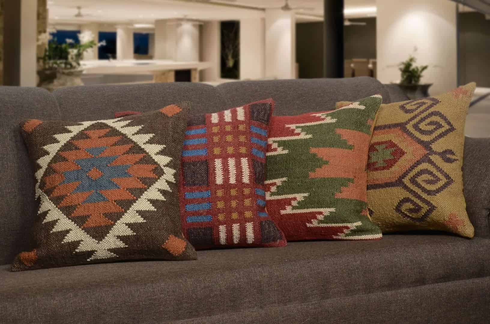 Indian Handwoven Turkish Kilim Wool Jute Pillowcases  - Image 2