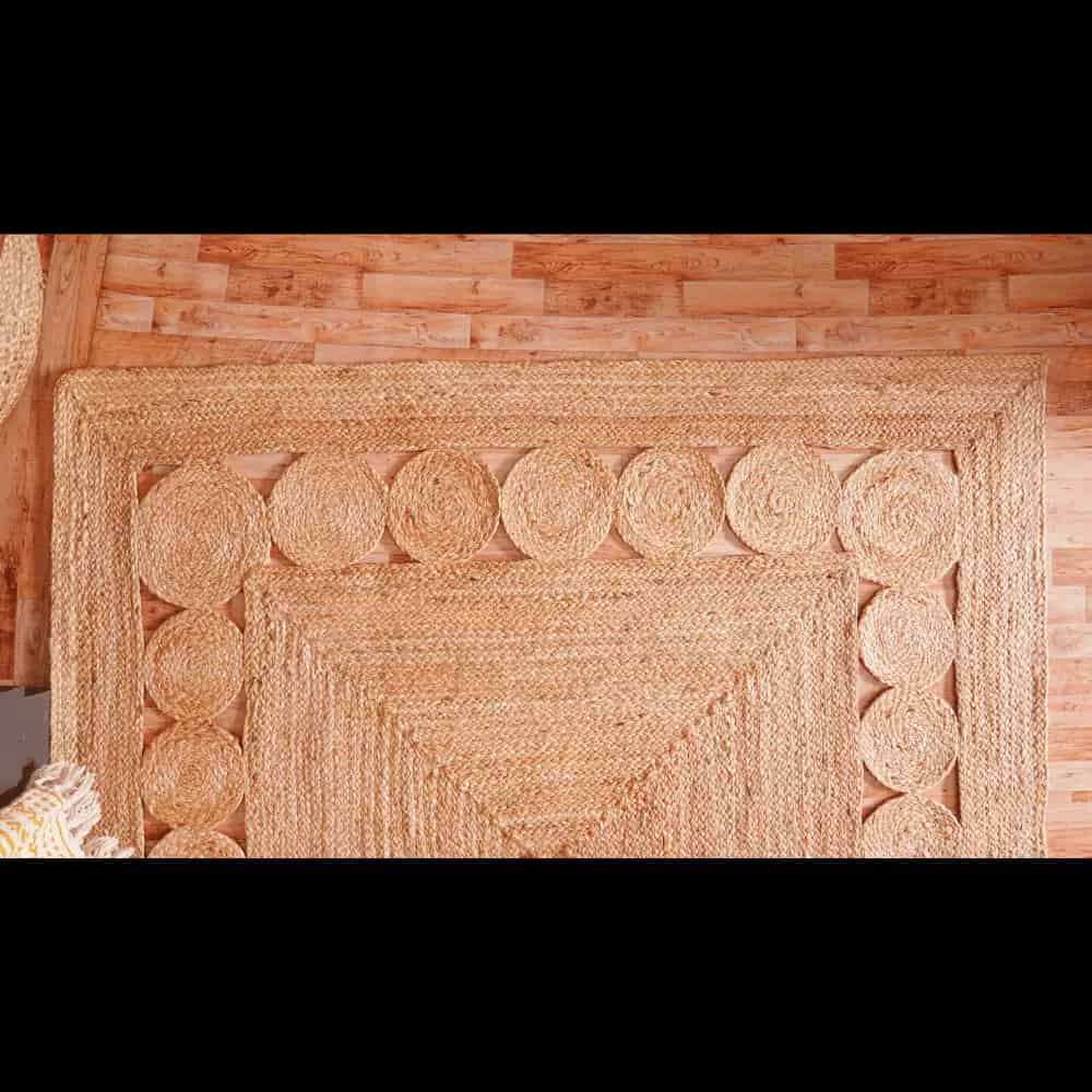 Hand Braided Scalloped Natural Jute Rug - Image 4