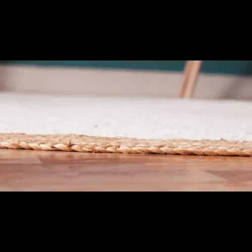 White Jute Handmade Round Rug with Natural Border - Image 4