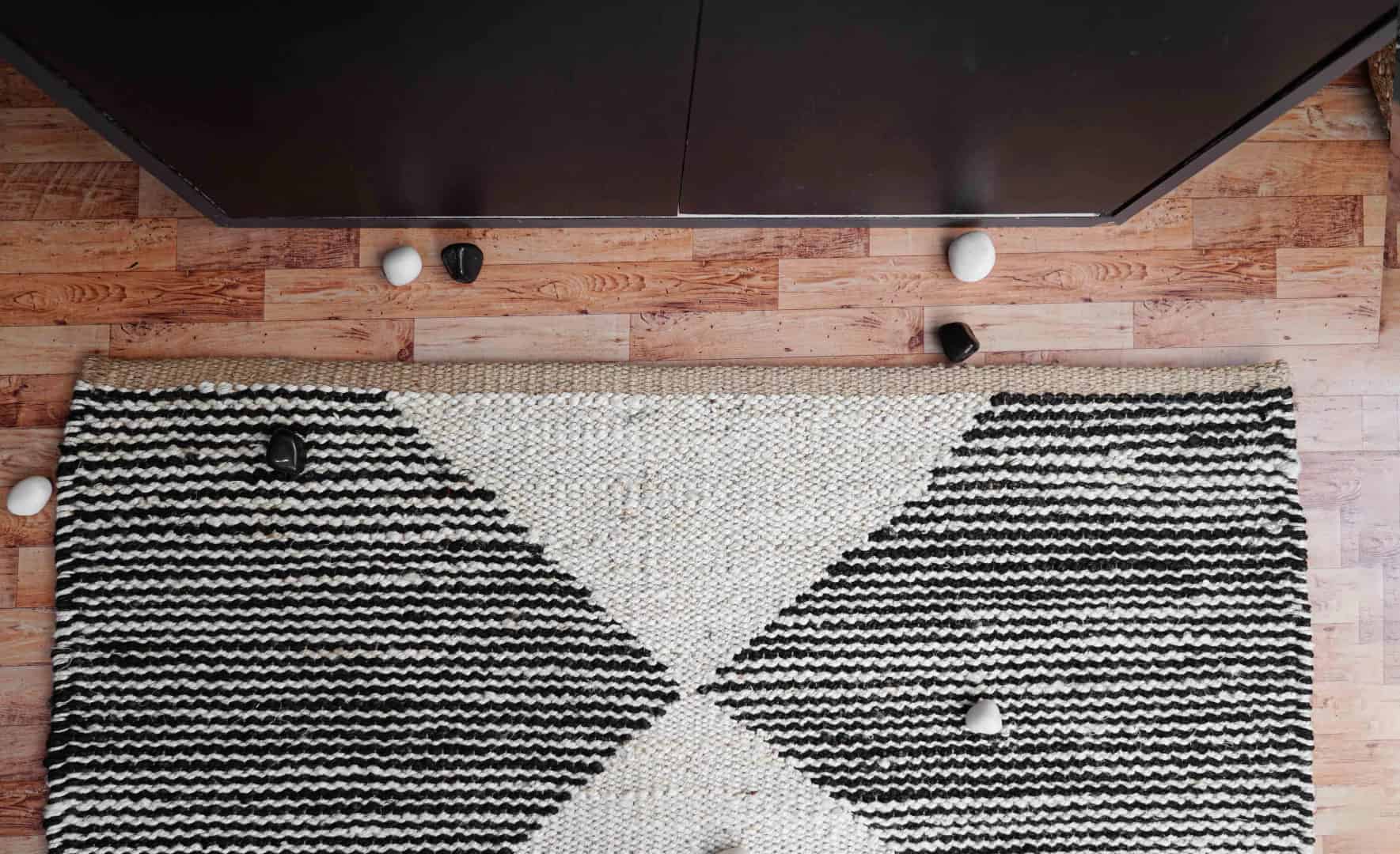 White and Black Handwoven Jute Hemp Runner Rug - Image 8