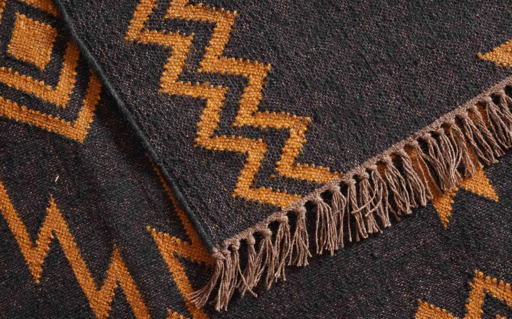 Home And Living Decor Black with Yellow Design Wool Jute Traditional Kilim Rug Indian Rug Vintage Rug Oushak Rug Vintage Kilim Rug Kilim Rug - Image 9