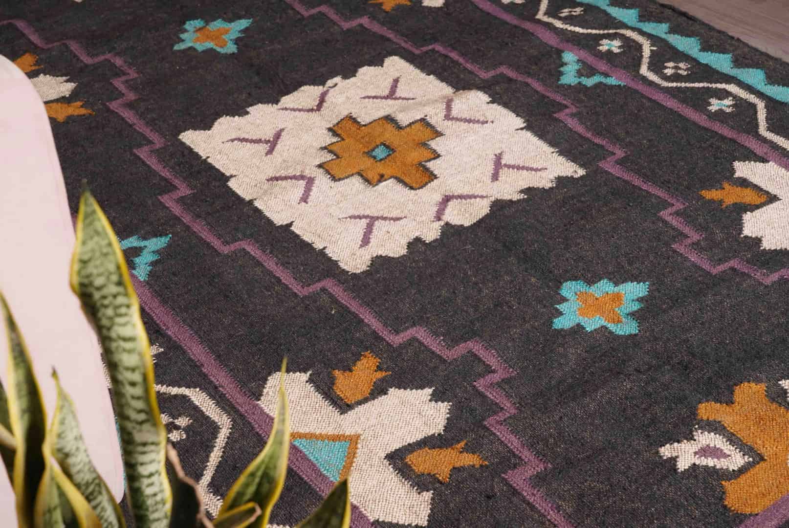 Indian Handwoven Bohemian Wool Jute Kilim Rug with Fringes Jute Rug Wool and Jute Rug Handmade Kilim Dhurrie Rug Traditional Indian jute Area rug - Image 4