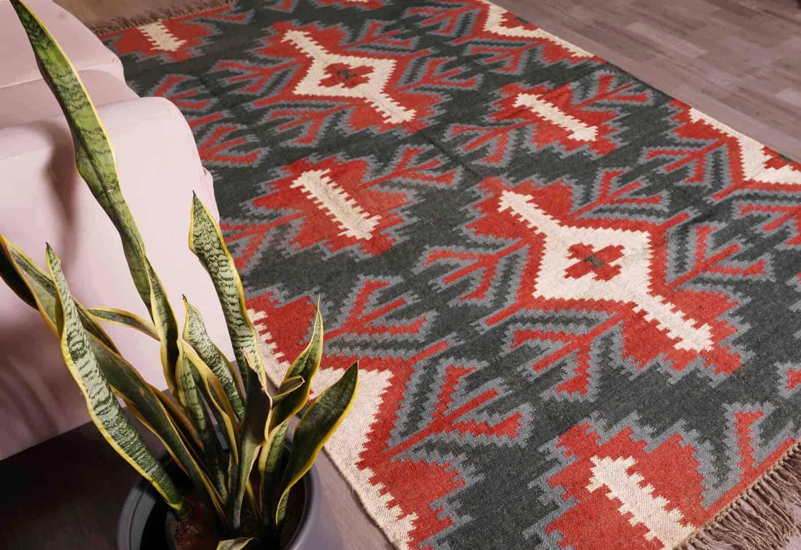 Indian Handwoven Multicolor Wool Jute Kilim Rug with Fringes Jute Rug Entryway Jute Kilim Rug Living Room Boho Decor Area Rug  - Image 5