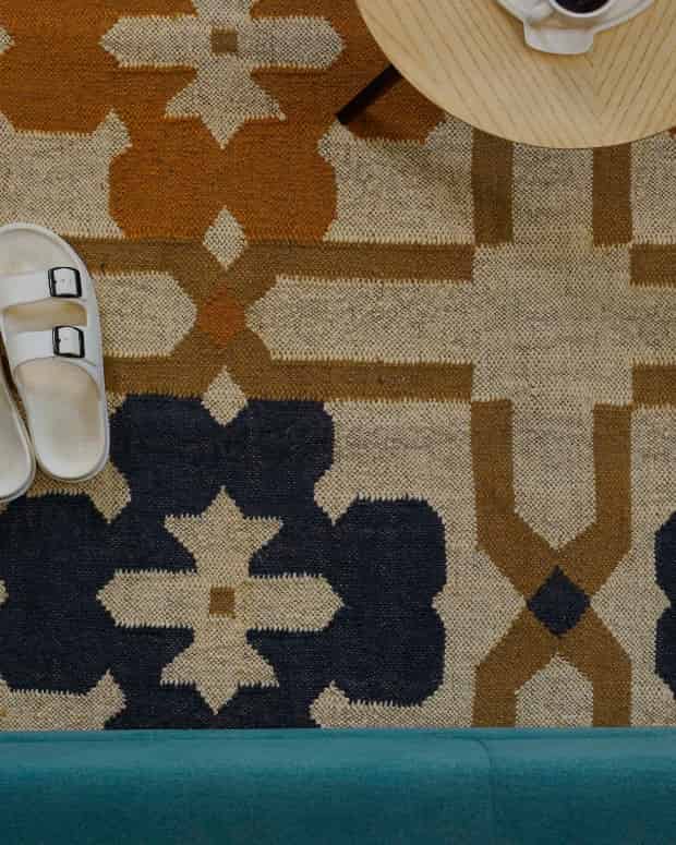 Chouhan-KLM400004 Handwoven Vintage Kilim Rug  - Image 5