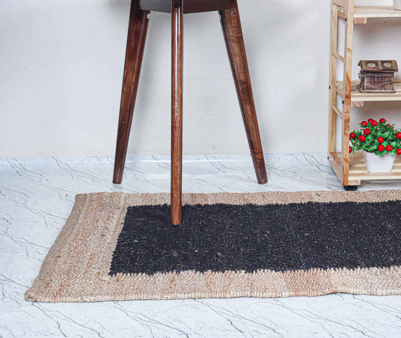 Indian Handwoven Custom Size Bohemian Black with Beige Border Decorative Jute Hemp Runner Rug For Living Room Decor Rug  - Image 3