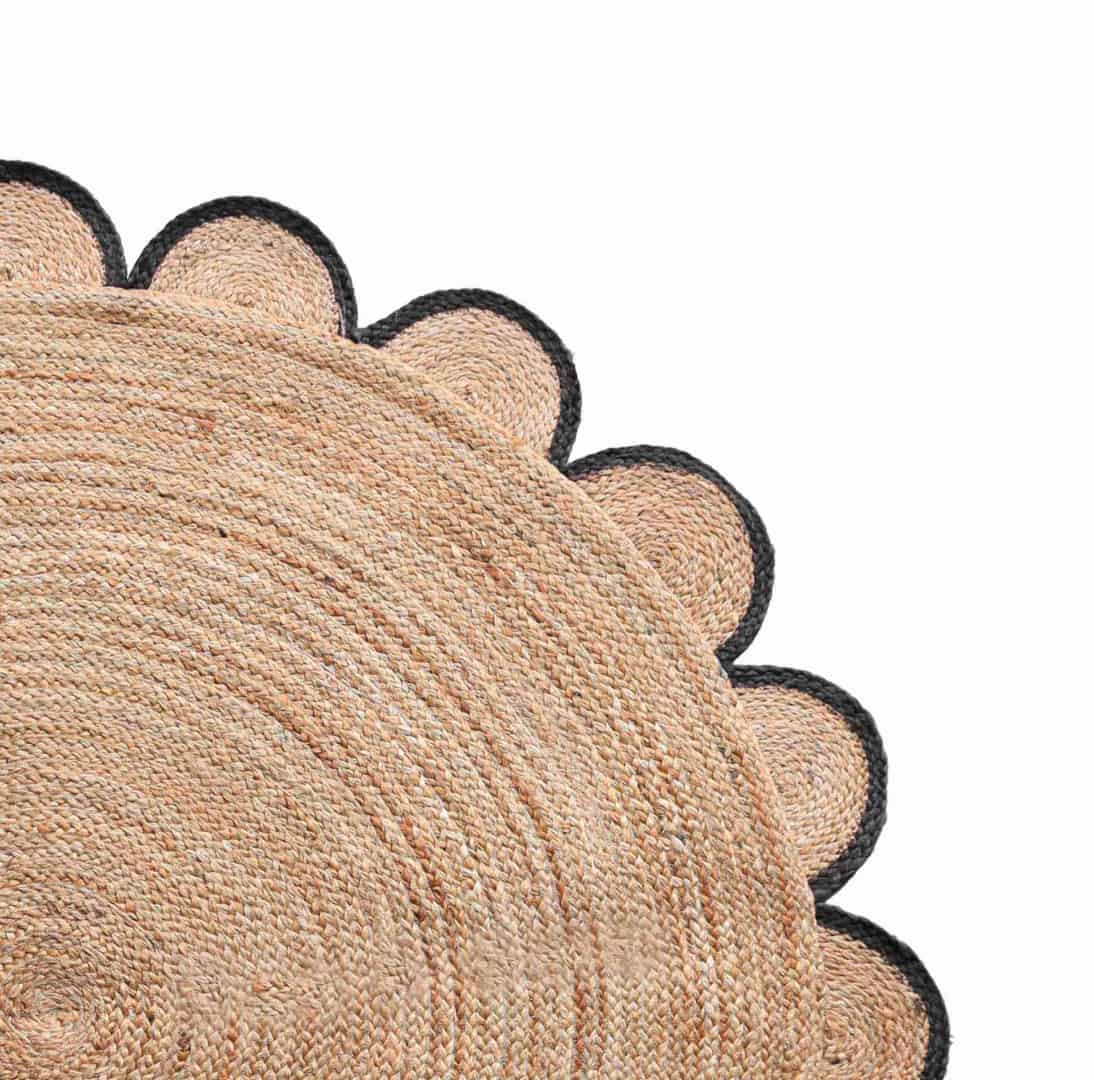 Handmade Braided Natural Jute Round Rug with Custom Color Scalloped Border - Image 2