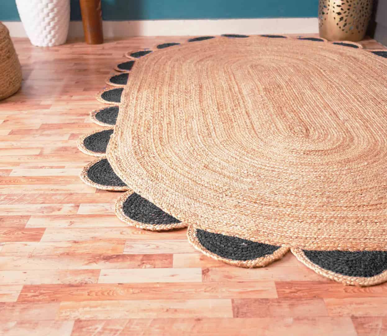 Traditional Indian Hand Braided Color Scalloped Natural Jute Oval Rug - Image 4