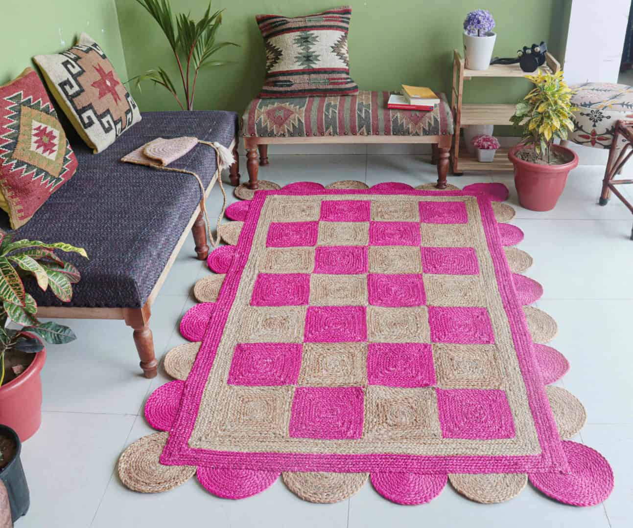 Traditional Indian Handmade Braided Beige with Color Box Design Jute Scalloped Rug - Image 2