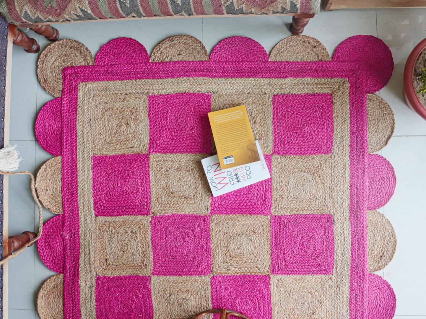 Traditional Indian Handmade Braided Beige with Color Box Design Jute Scalloped Rug - Image 3