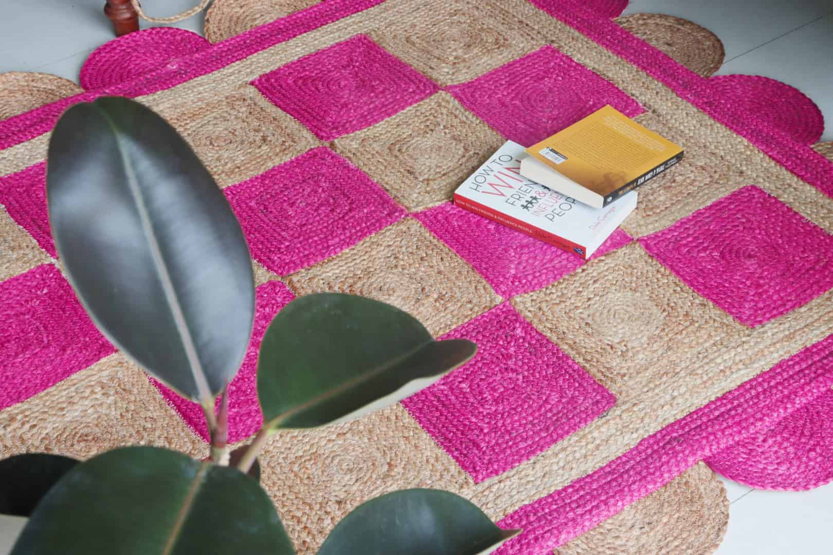 Traditional Indian Handmade Braided Beige with Color Box Design Jute Scalloped Rug - Image 7