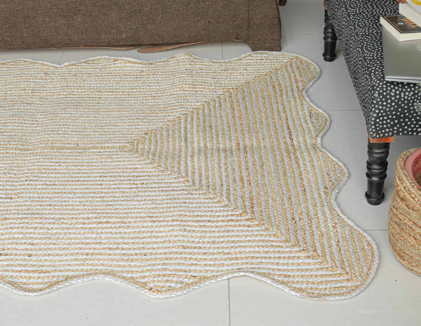 Wavy Edge Scalloped Handmade Beige and White Tie Dye Braided Rectangle Jute Rug - Image 5