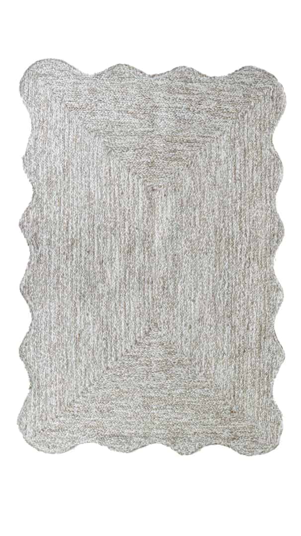 Handmade Scalloped Beige White and Grey Tie Dye Braided Rectangle Jute Rug - Image 1