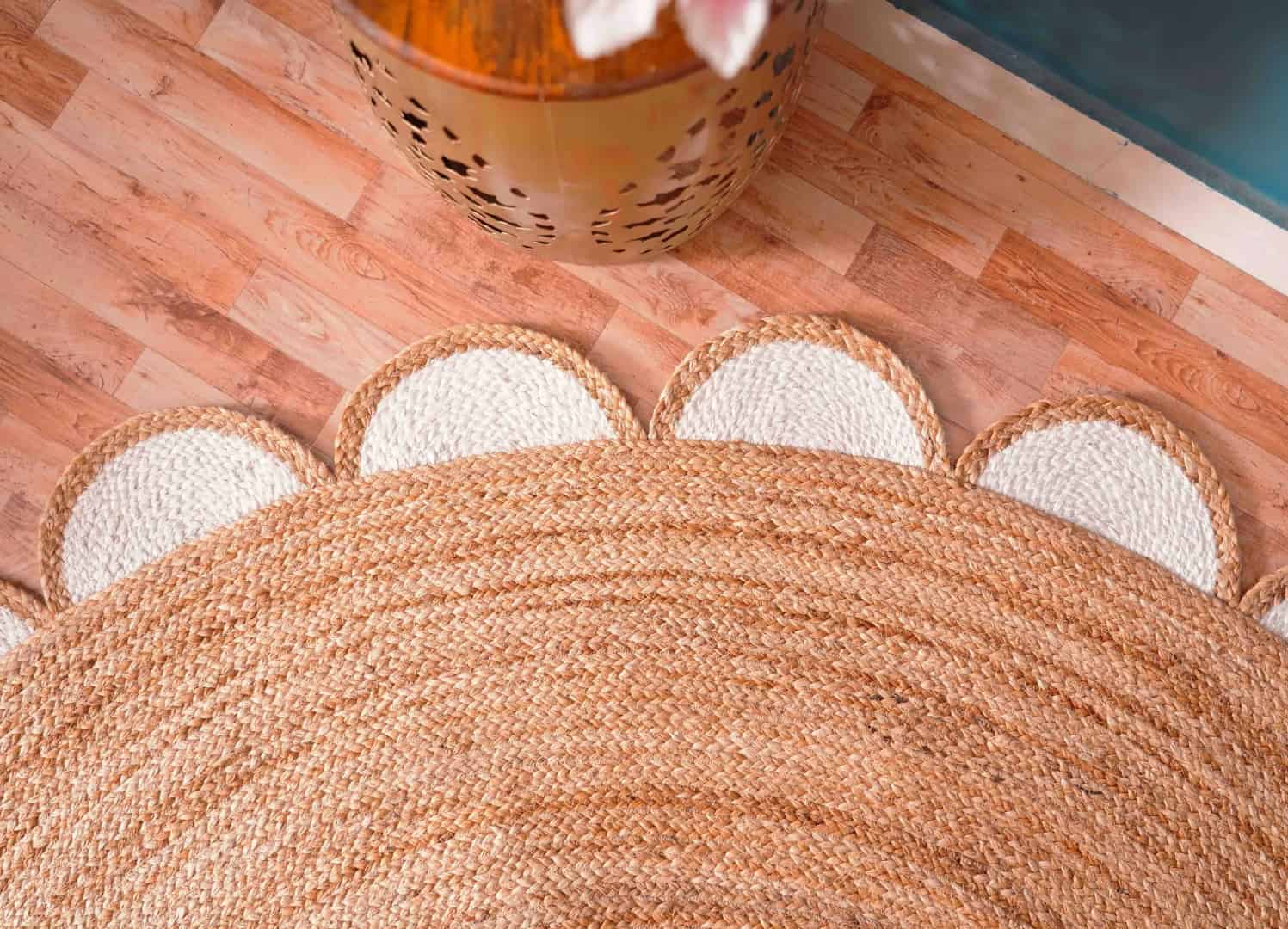 Indian Village Hand Braided Natural Round Jute Rug with Custom Color Scallop pattern - Image 3