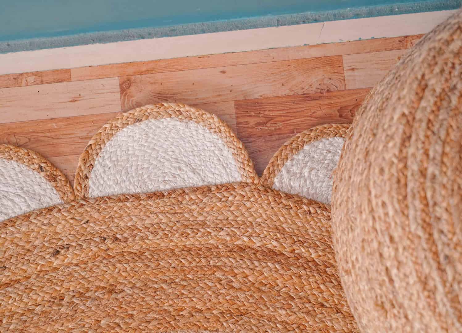 Indian Village Hand Braided Natural Round Jute Rug with Custom Color Scallop pattern - Image 5