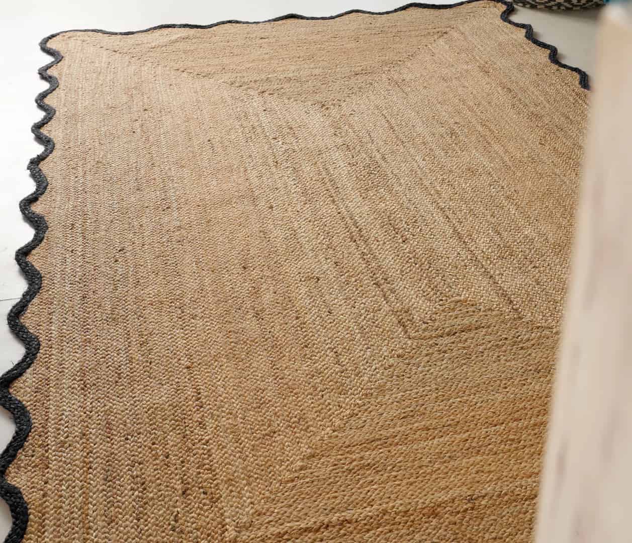 Hand Braided Scalloped Pattern Rectangle Jute Rug Beige with Customized Color Border  - Image 6