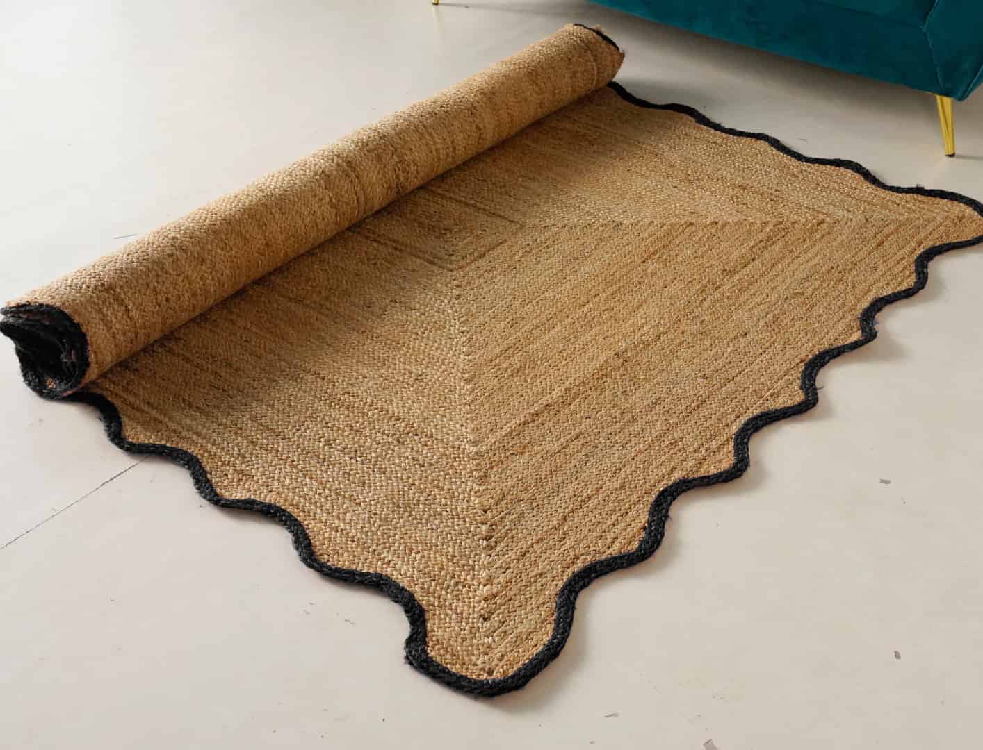 Hand Braided Scalloped Pattern Rectangle Jute Rug Beige with Customized Color Border  - Image 7