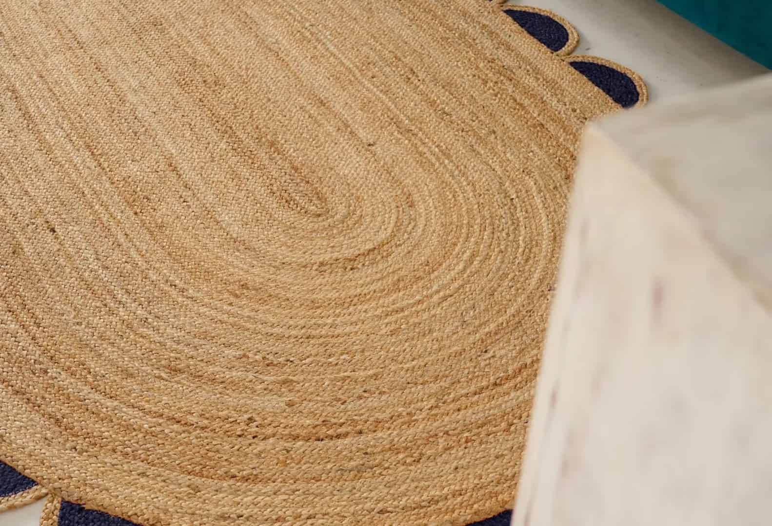 Eco Friendly Braided Scalloped Oval Jute Rug Beige With Multicolor Boder  - Image 6