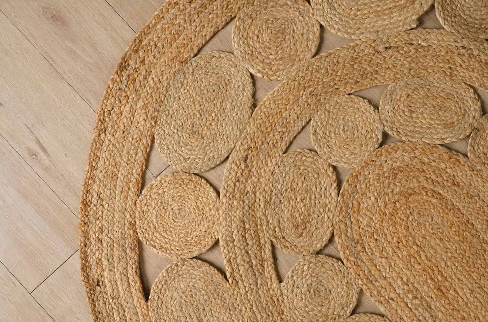 Eco Friendly Hand Braided Bohemian Scalloped Natural Oval Jute Rug  - Image 4