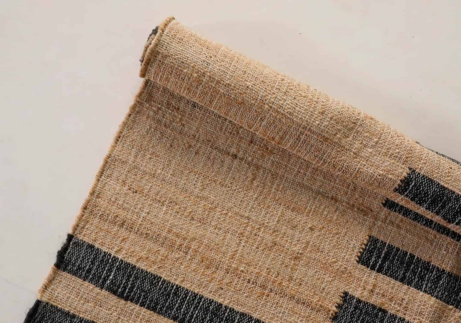 Natural Beige Jute High Quality Hand Woven Geometric Boho Style Rug With Black Stripes Line Rug White Fringes Rug For Home Decor Rug  - Image 4