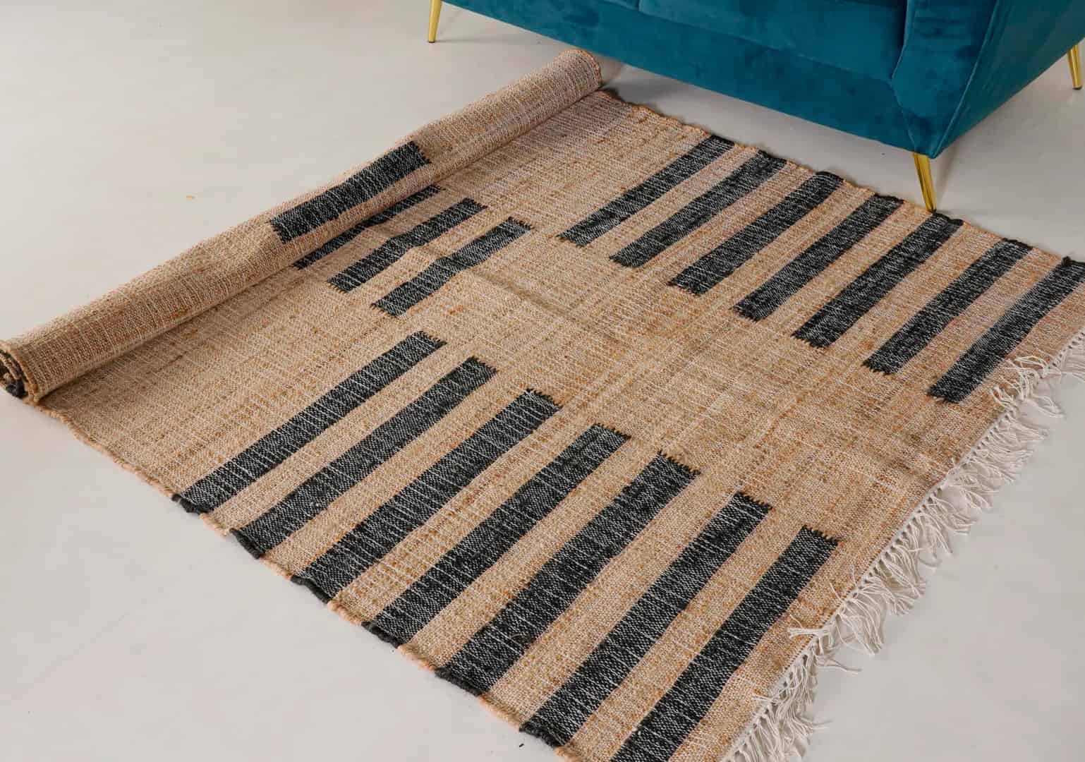 Natural Beige Jute High Quality Hand Woven Geometric Boho Style Rug With Black Stripes Line Rug White Fringes Rug For Home Decor Rug  - Image 3
