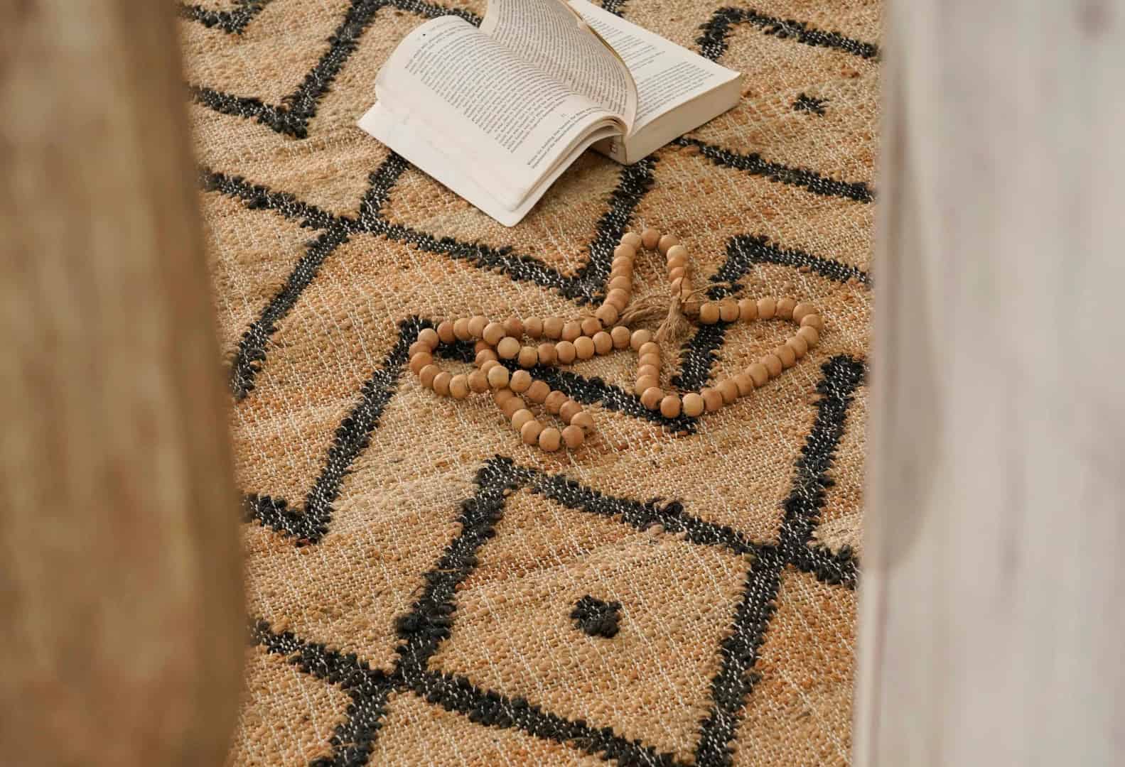 Indian Handwoven Cotton Juna Rug Beige Jute Rug With Black Diamond Pattern Jute Area Rug Entryway Large Dhurrie Rug For Living Room - Image 8