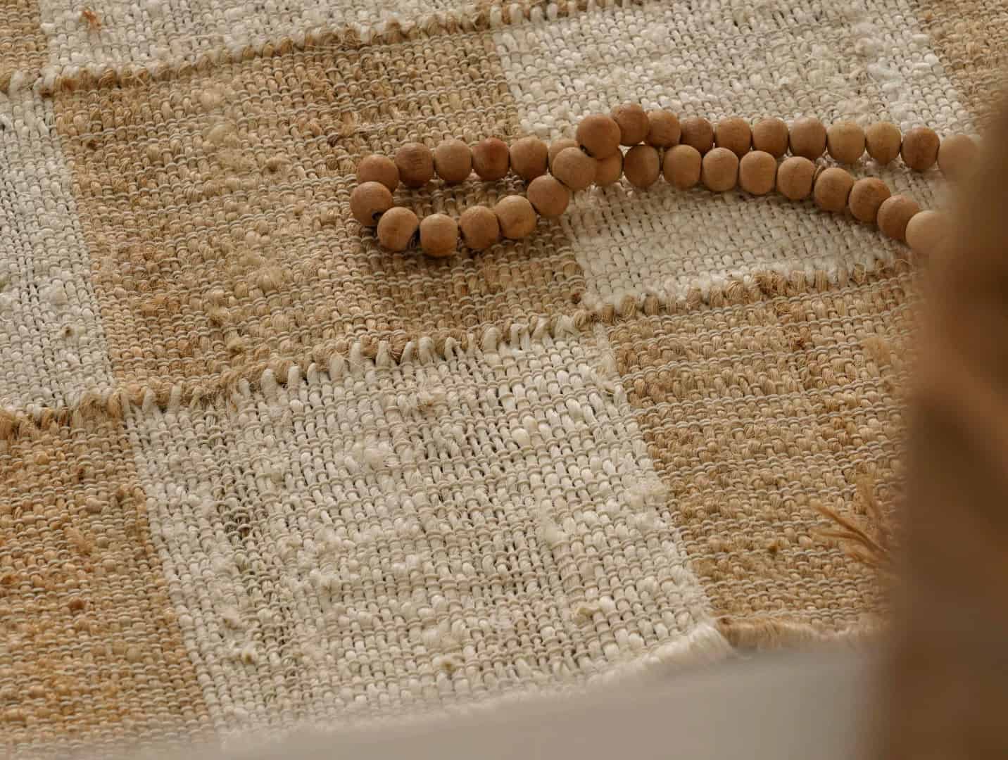 Natural Jute Fiber Cotton Hand Woven Bohemian Moroccan Inspired Rug Beige and White Box Pattern Rug White Fringes Rug For Living Decor Home  - Image 7