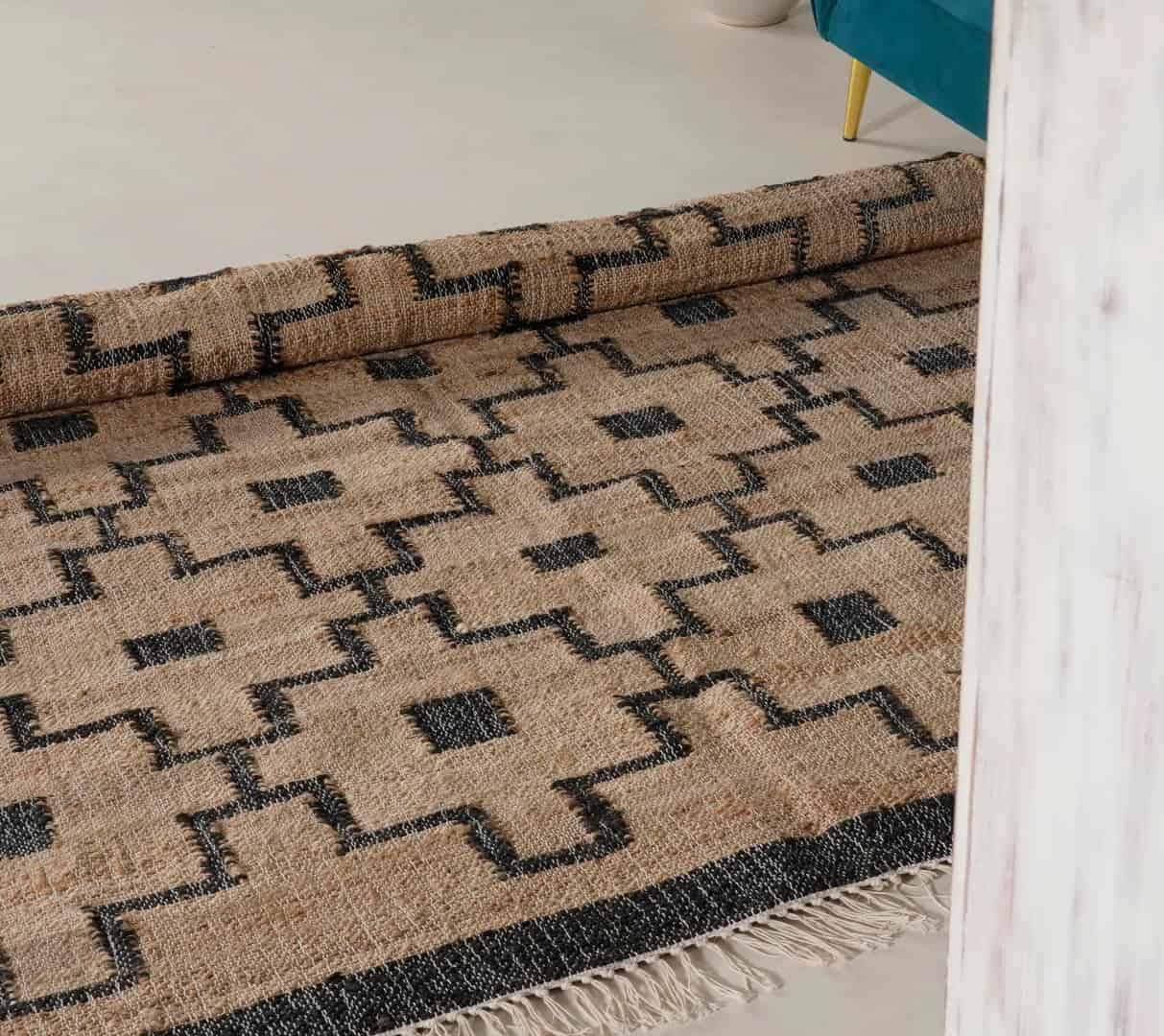 Natural Cotton Jute Moroccan Inspired Rug in Black Design Hand Woven Bohemian Decor Inspired White Fringes Jute Rug Vintage Large Area Rug For Living Room - Image 4