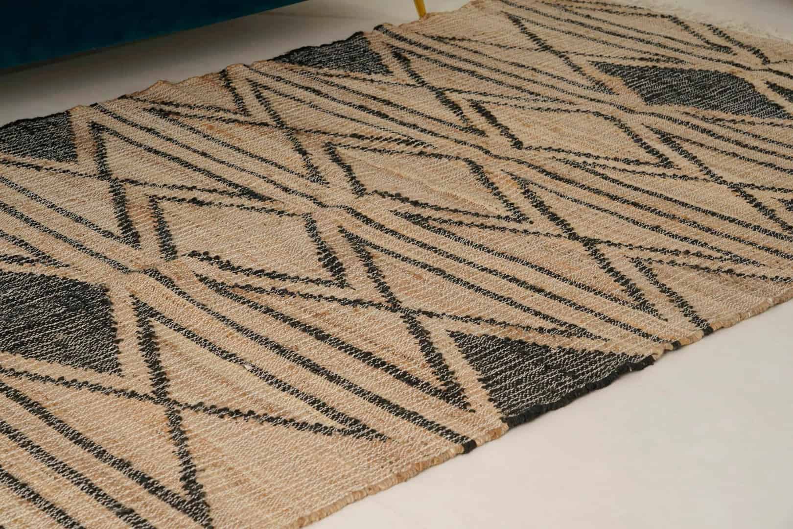 Natural Jute Black High Quality Hand Woven Geometric Boho Style Rug Beige Jute Rug With Black Design Rug For Living Room Decorative Area Rug  - Image 5