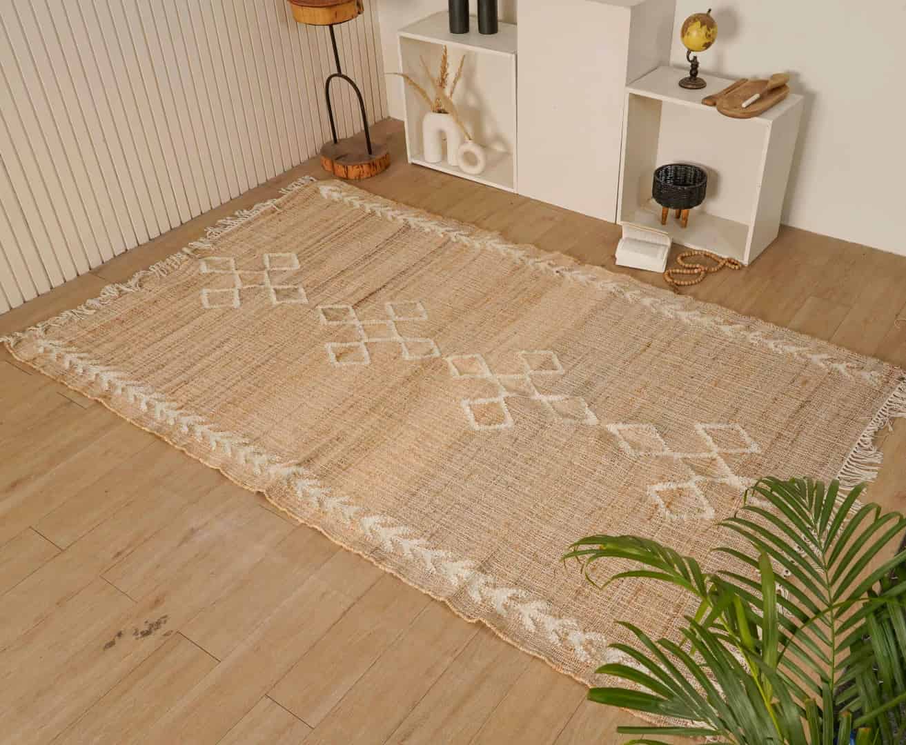 Indian Handmade Cotton Jute Dhurrie Bohemian Jute Rug Beige Jute Rug With White Pattern Rug Vintage Large Area Rug White Fringes Jute Rug Guestroom Decor Rug  - Image 3