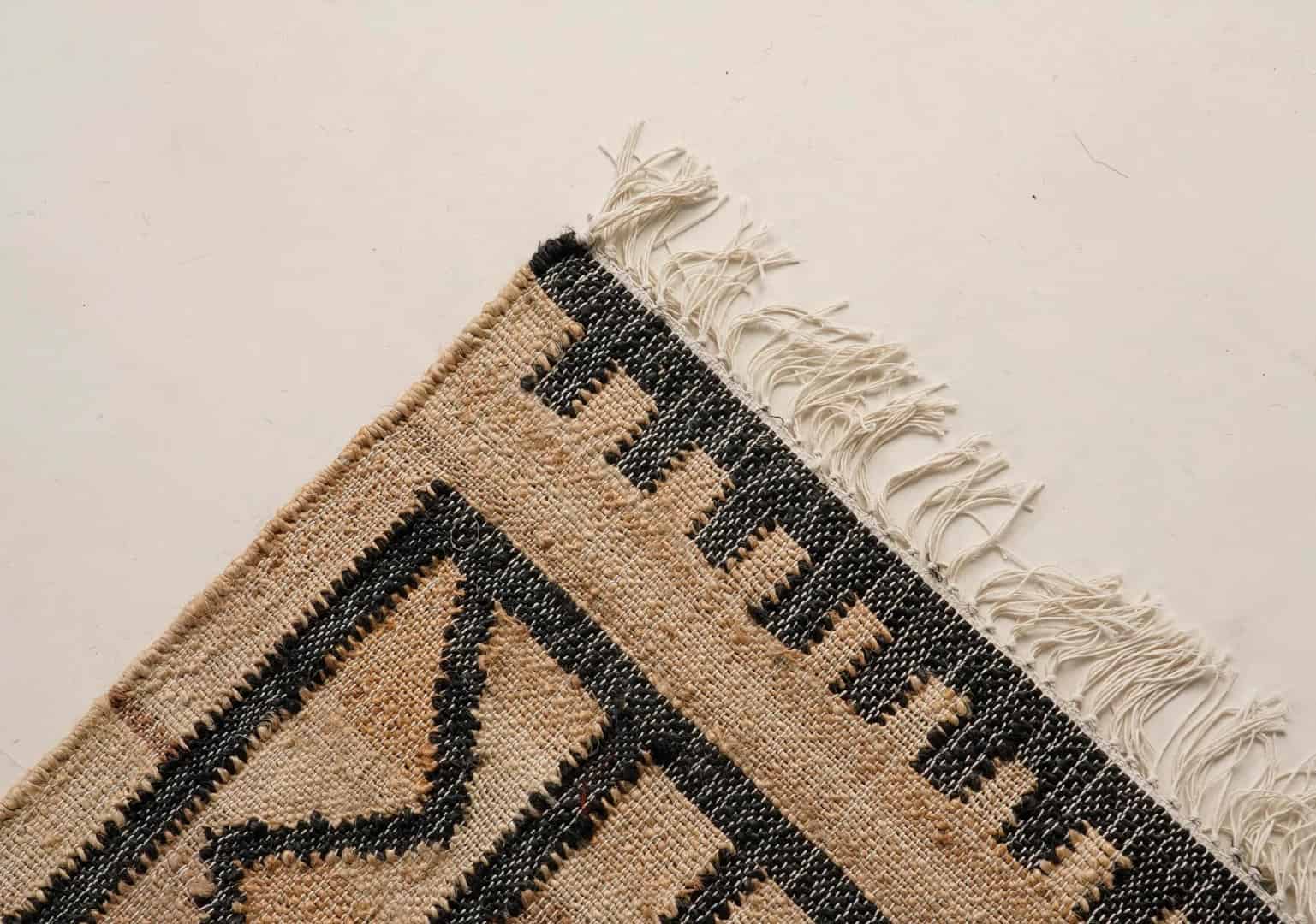 Beige Cotton Jute Rug With Black Pattern Dhurrie Rug Handwoven Jute Rug Bohemian Vintage Large Area Jute Rug For Living Decorative Jute Rug White Fringes Jute Rug  - Image 3