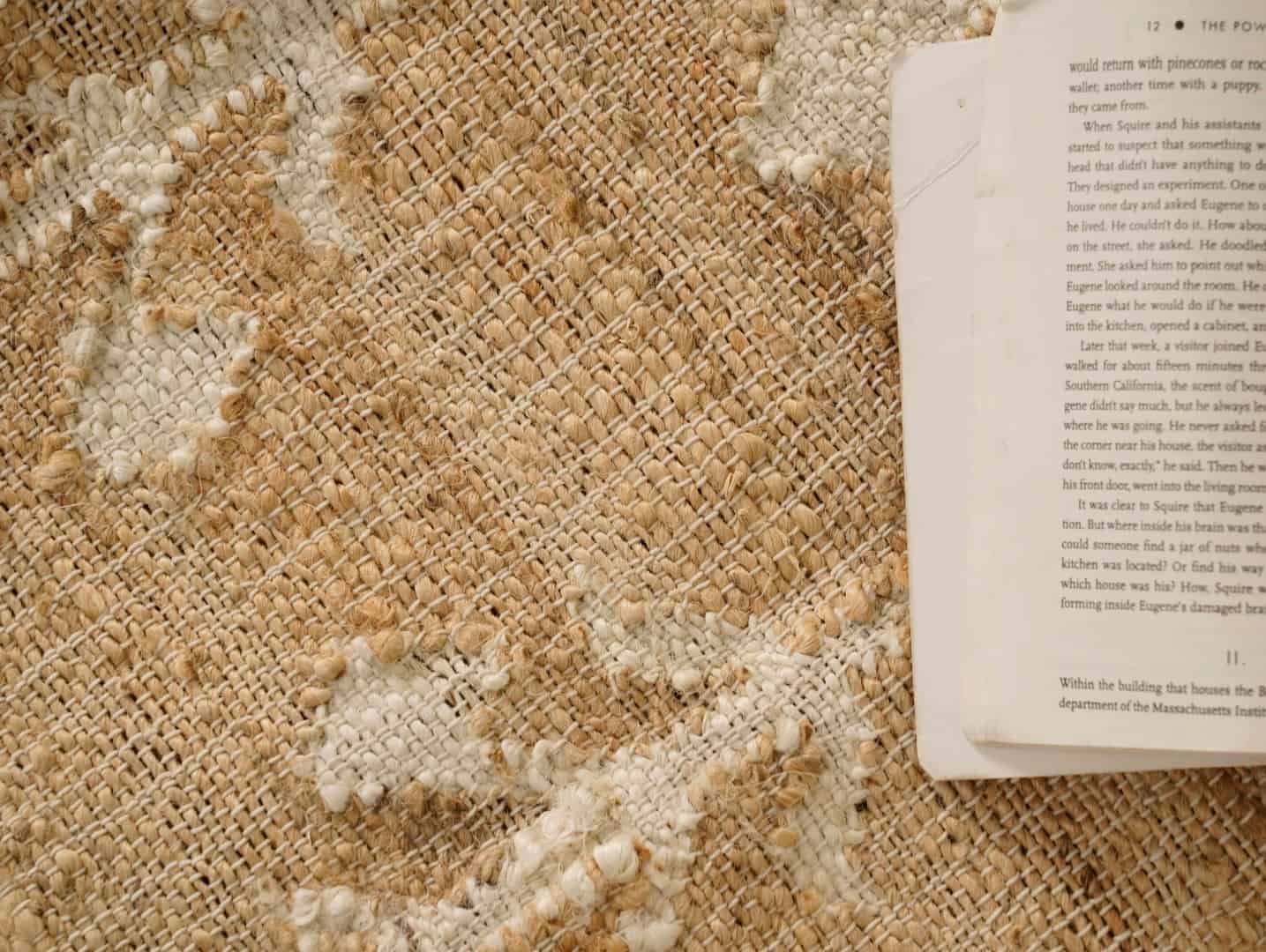 Ivory Flower Natural Jute wool High Quality Hand Woven Premium Quality Boho Style Rug Vintage Jute Large Area Rug White Design Rug and White Fringes Jute Rug  - Image 5