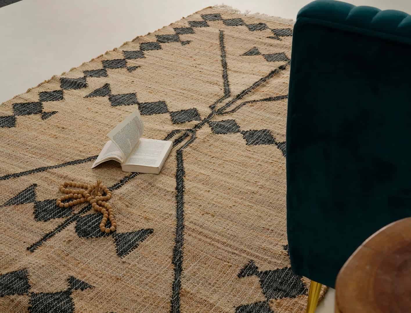 Indian Handwoven Natural Cotton Jute Rug With Black Design Rug Vintage Large Dhurrie Rug For Living Home Decorative Jute Area Rug White Fringes Jute Rug White Fringes Jute Rug   - Image 3