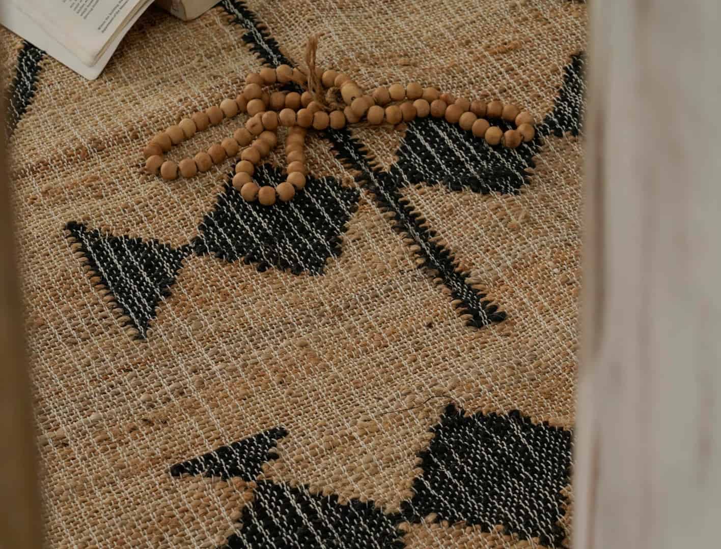 Indian Handwoven Natural Cotton Jute Rug With Black Design Rug Vintage Large Dhurrie Rug For Living Home Decorative Jute Area Rug White Fringes Jute Rug White Fringes Jute Rug   - Image 8