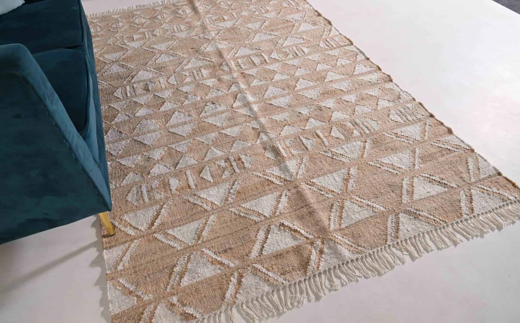 Beige Cotton Jute Rug With White Design Rug Handwoven Jute Dhurrie Rug White Fringes Jute Rug Living Room Decor Rug Large Area Rug Traditional Jute Rug  - Image 4