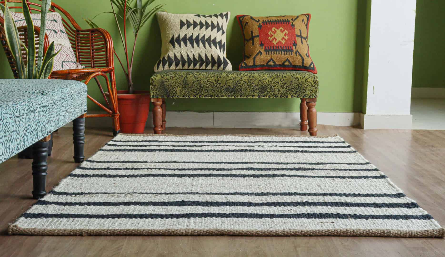 Indian Handmade White Jute Hemp with Black Stripes Line Hemp Rectangle For Hallway Decor Hemp Rug For Living Room Area Vintage Large Area Jute Rug  - Image 4