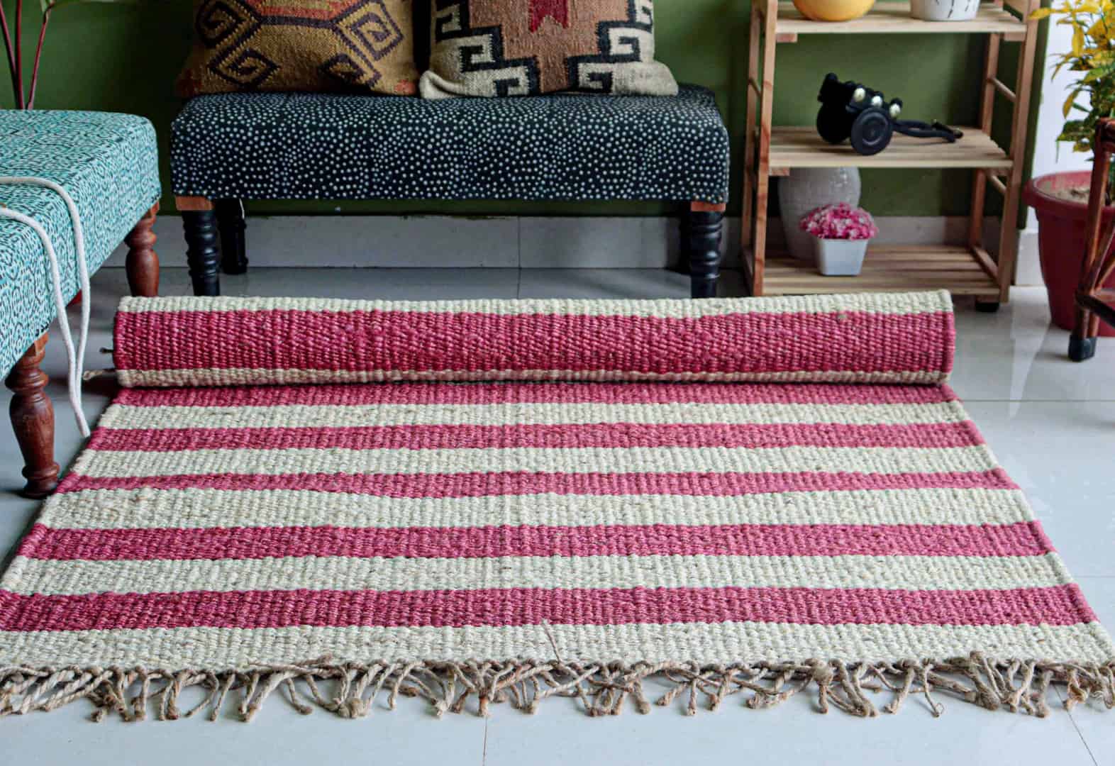 White Hemp Jute Rug With Red Stripes Line Decor Jute Rug Handwoven Large Dhurrie Rug And Beige Natural Fringes Hemp Rug For Living Guestroom Decor Rug  - Image 6