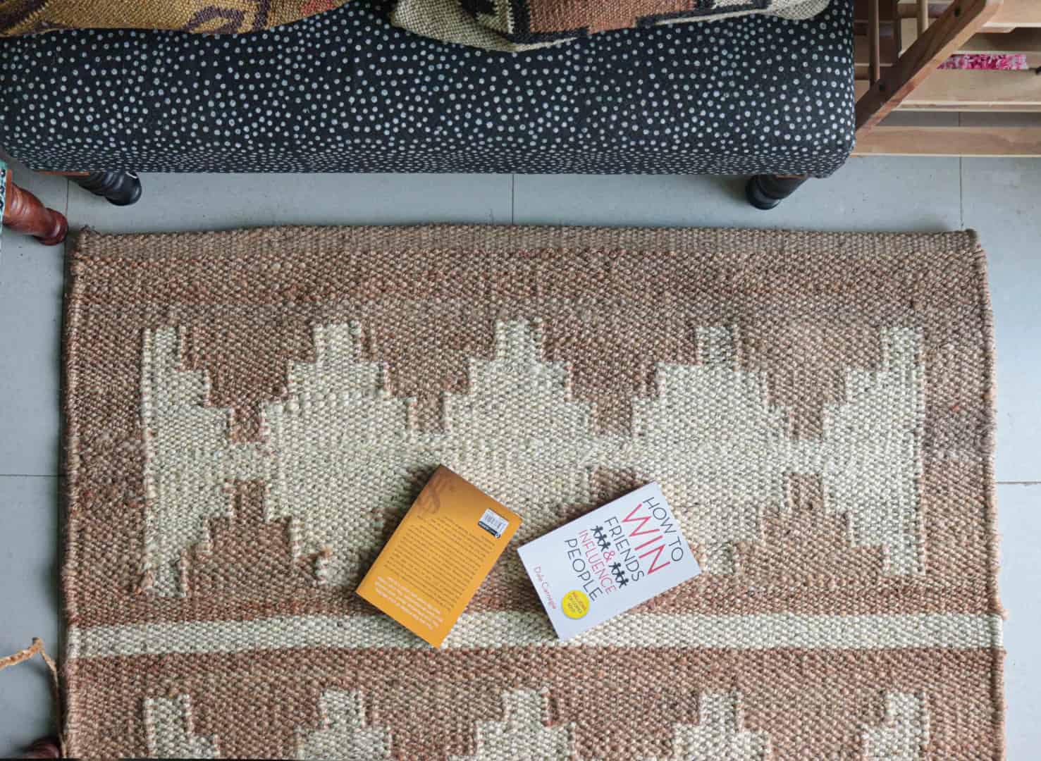 Indian Handwoven Hemp Jute Rug Beige Rectangle Jute Rug With White Design Rug Stair Decor Hemp Jute Rug Vintage Jute Rug Yoga Mat Dhurrie Rug For Home Decor  - Image 5