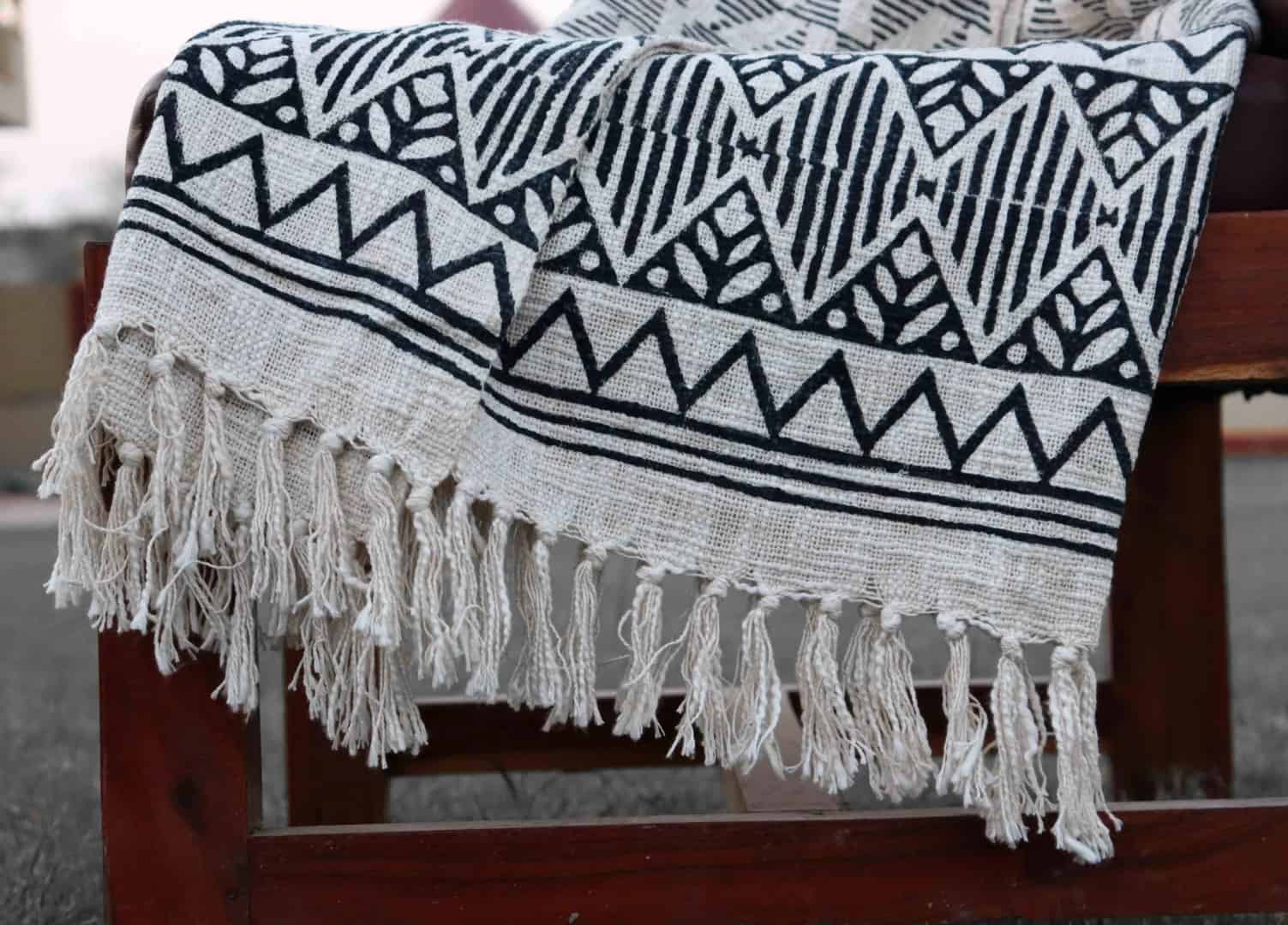 Handmade Soft Cotton Throw Blanket White Cotton Throw With Black Design Blanket Sofa Decor Cover Boho Ethnic Beach Towel For Living Guestroom Fringes Blanket   - Image 2