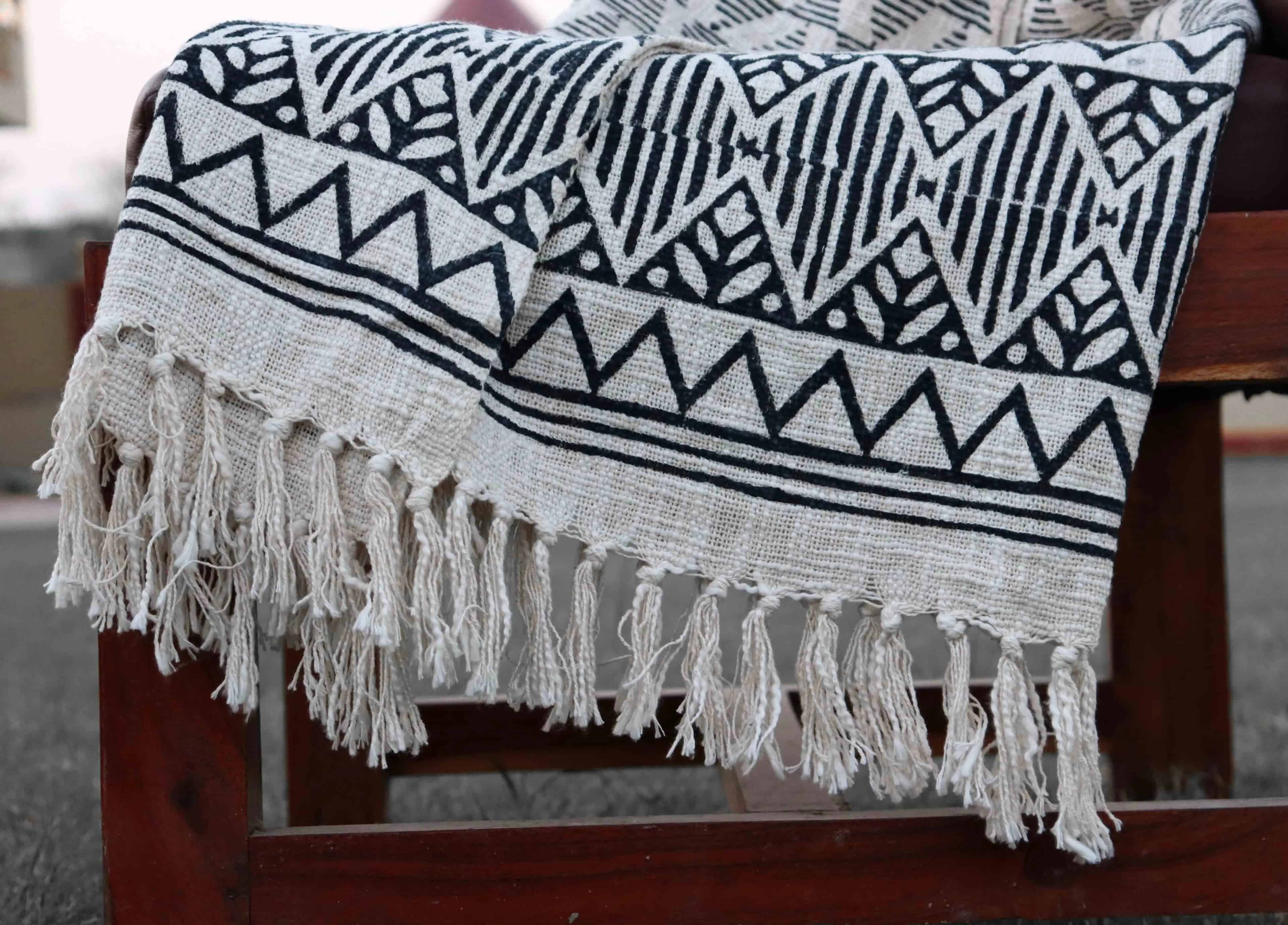 Handmade Soft Cotton Throw Blanket White Cotton Throw With Black Design Blanket Sofa Decor Cover Boho Ethnic Beach Towel For Living Guestroom Fringes Blanket   - Image 2