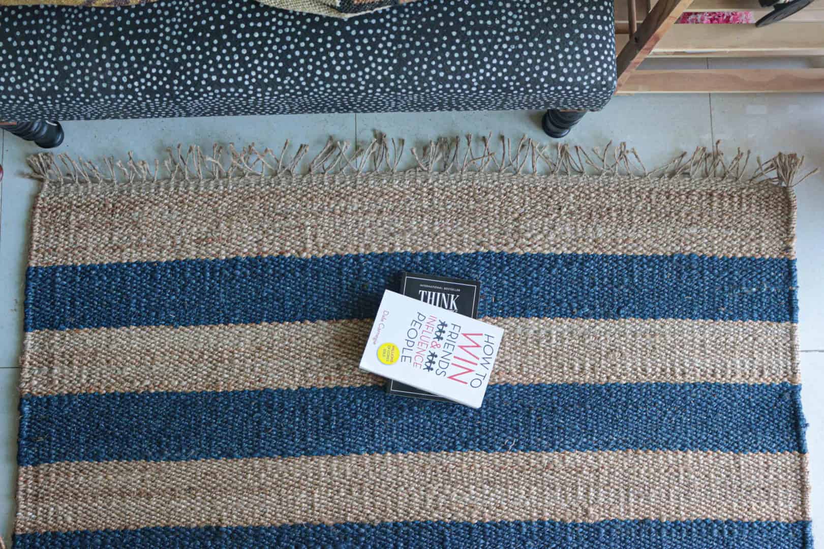 Indian Handmade Beige Hemp Jute Rug With Blue Stripes Beautiful Home and Living Decor Hemp Carpet Hemp Rug for Bedroom Decor Jute Large Area Rug Living Decor Rug Fringes Jute Rug  - Image 5