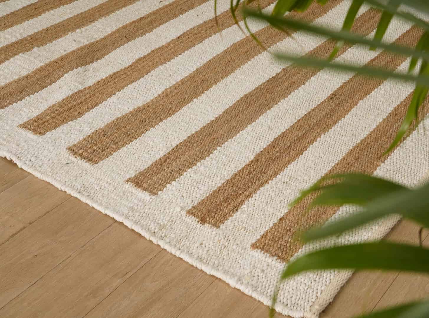 Handwoven White Hemp Jute Rug With Beige Stripes Line Rug Vintage Jute Area Rug For Living Home Decor Rug Vintage Area Rug Entryway Jute Dhurrie Rug Kitchen Decor Area Rug - Image 2
