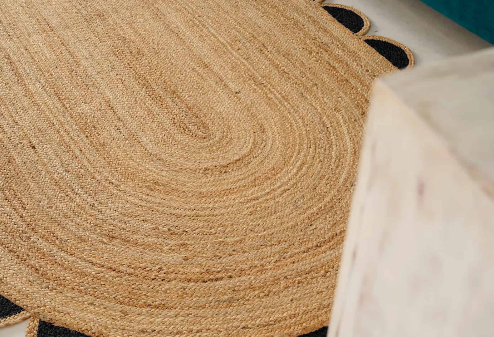 Eco Friendly Hand Braided Natural Oval Jute Rug With Every Color Border  - Image 5