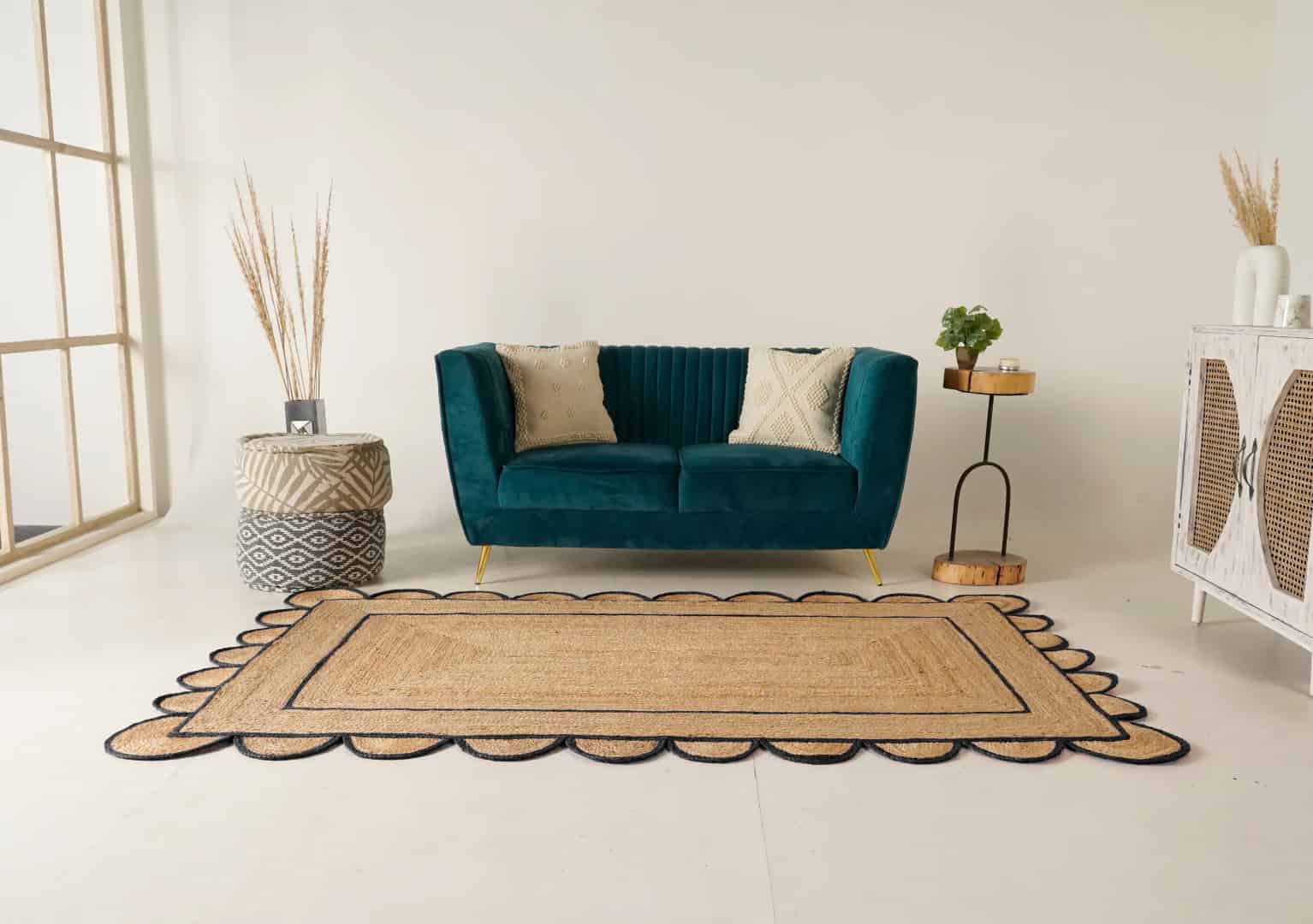 Hand Braided Ractangle Jute Rug Beige With Multicolor Border Rug Scalloped Pattarn - Image 2