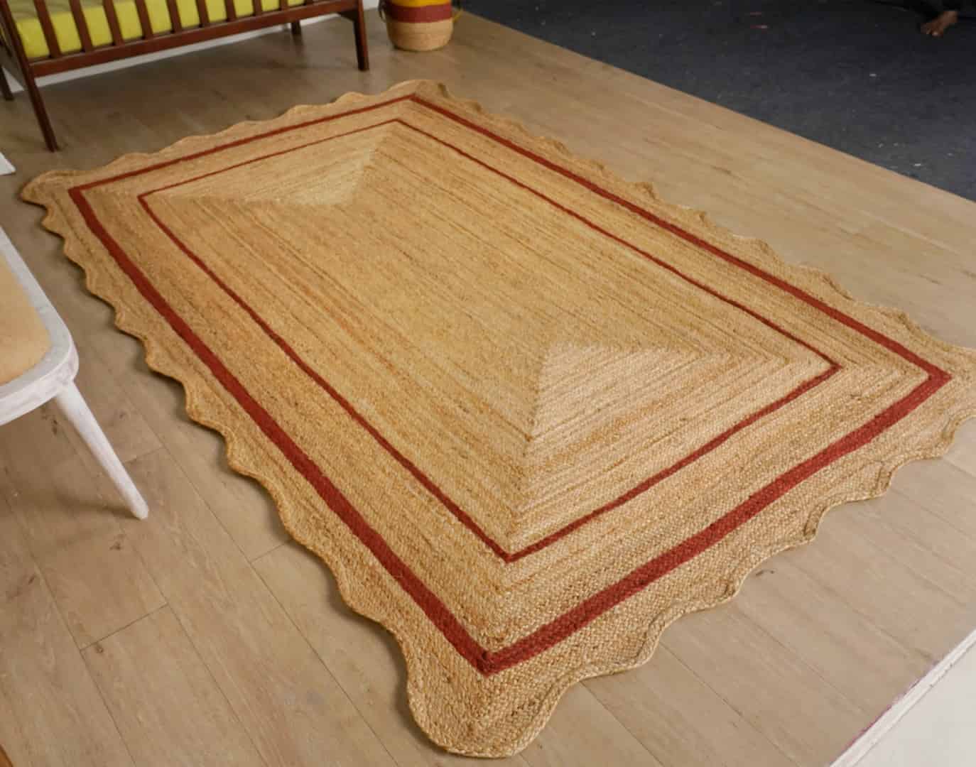 Hand Braided Natural Scalloped Jute Rug With Red Color Border  - Image 3