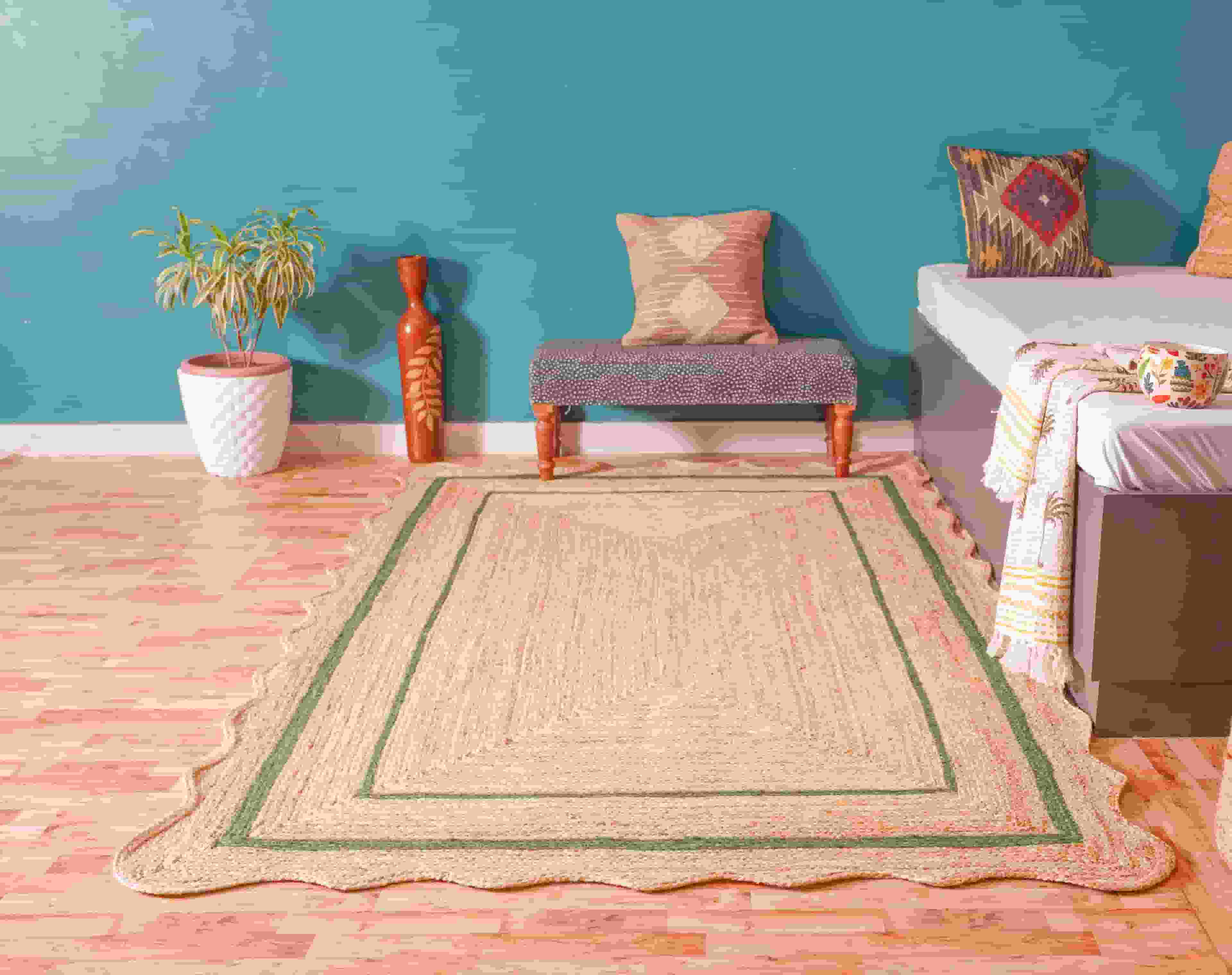 Wavy Edge Scalloped Hand Braided Natural Jute Rug with Color Border
