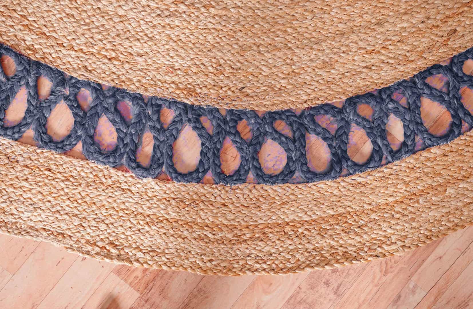 Custom Color Lattice Border Scalloped Hand Braided Natural Jute Round Rug - Image 5